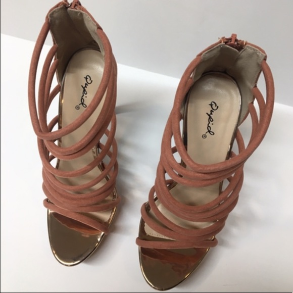 Beautiful Dusty Blush Pink Suede Platform Heel - Picture 5 of 15